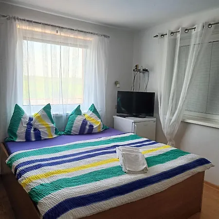 Rekreacny Dom Railip Guest house Travnica