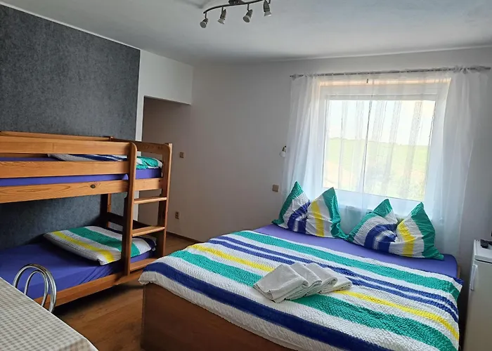 Rekreacny Dom Railip 게스트하우스 4*