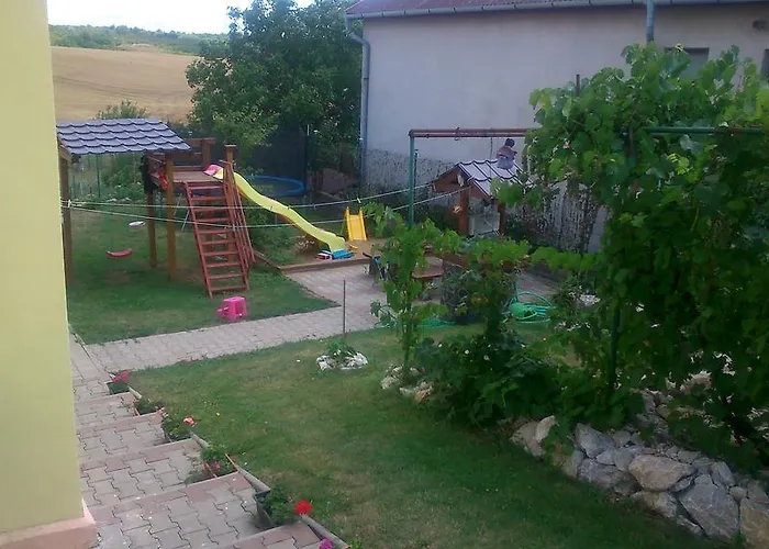 Rekreacny Dom Railip Trávnica